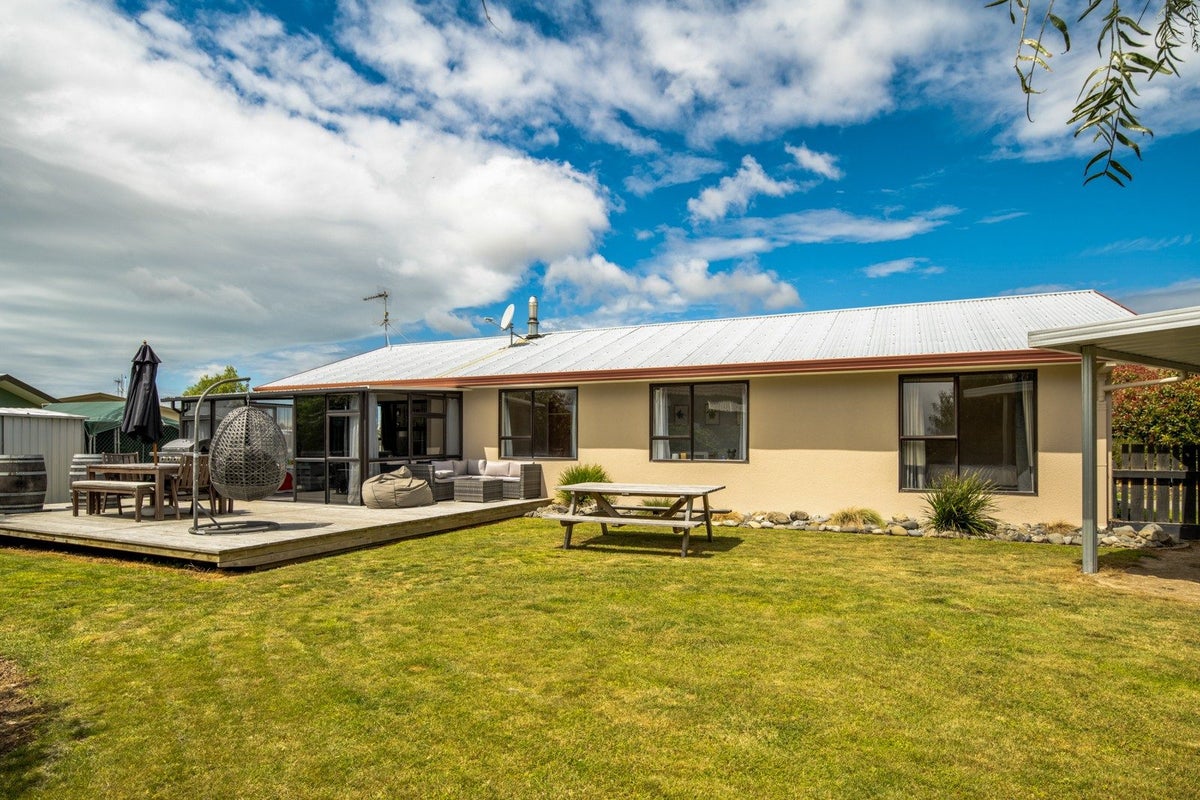 4 Rata Place, Witherlea, Blenheim - Carousel 1