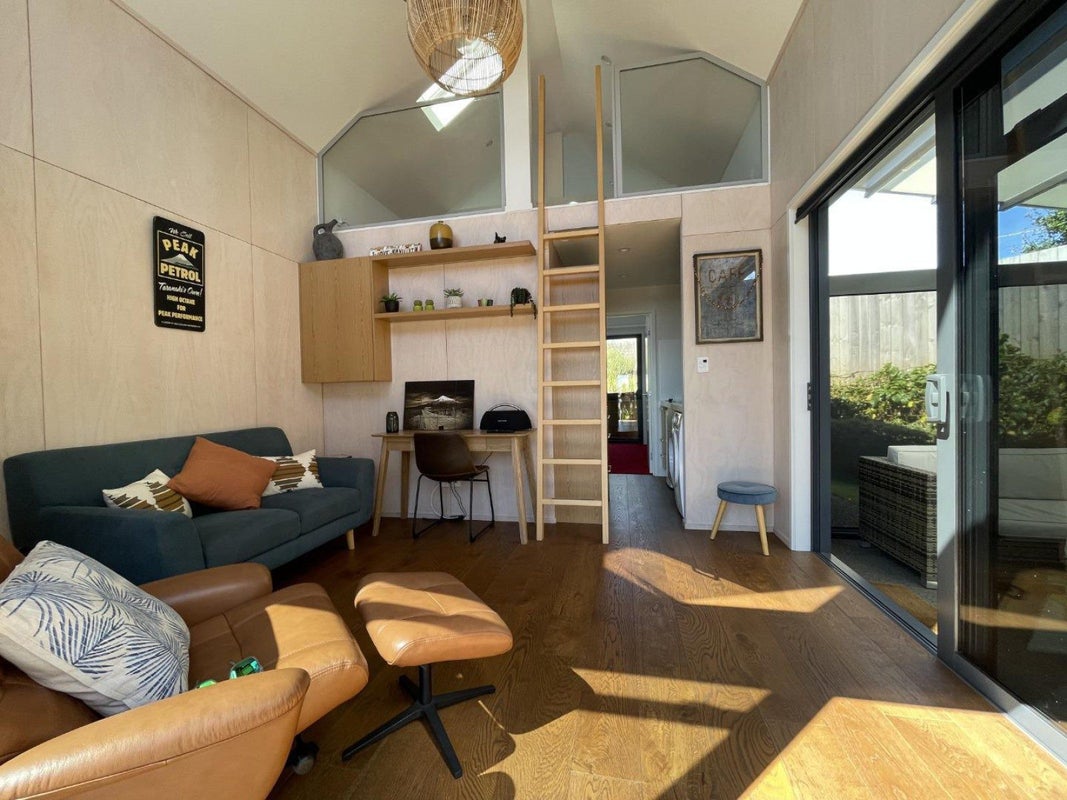 10 Skinner Street, Blagdon, New Plymouth - Carousel 2