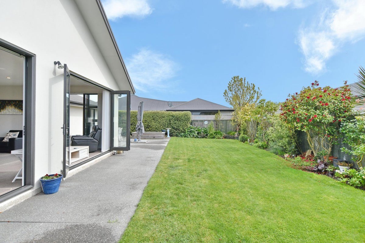 5 Kestrel Place, Woolston, Christchurch - Carousel 25