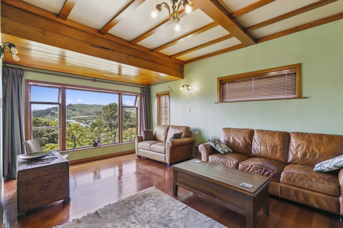 11 Priscilla Crescent, Mornington, Wellington - Carousel 1