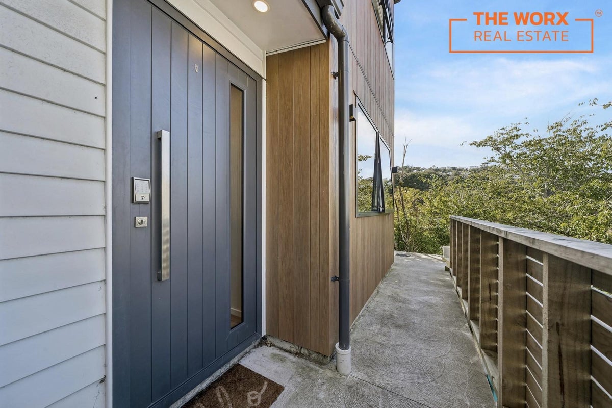 23D Hindmarsh Street, Johnsonville, Wellington - Carousel 2