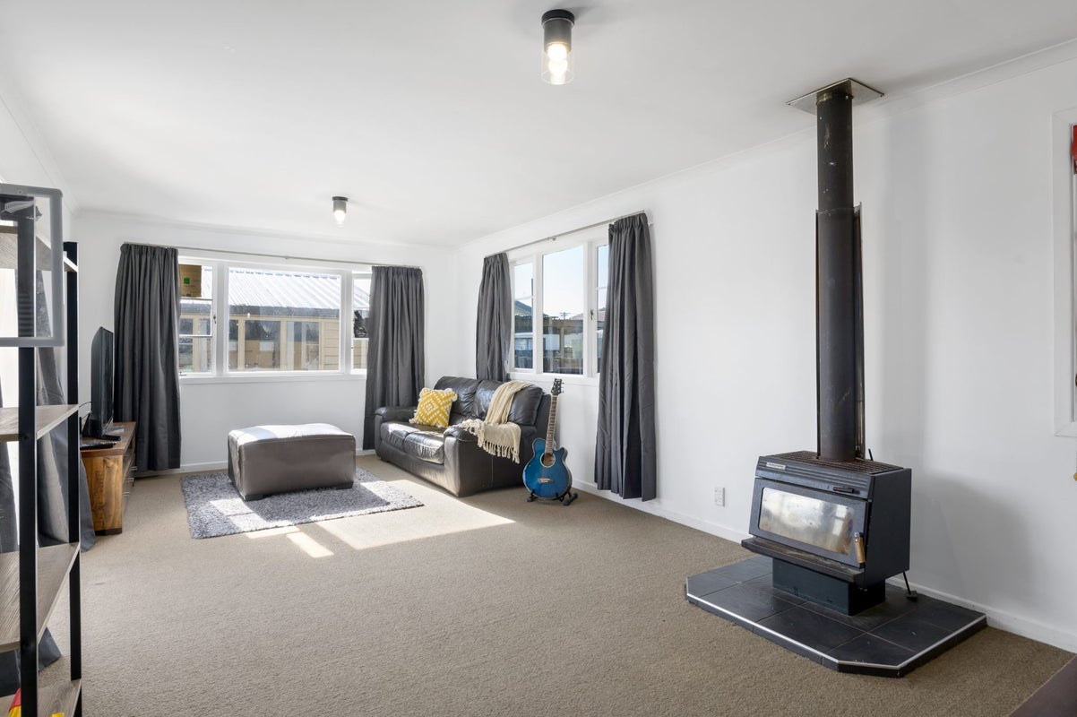 8A Allen Street, Frankton, Hamilton - Carousel 2