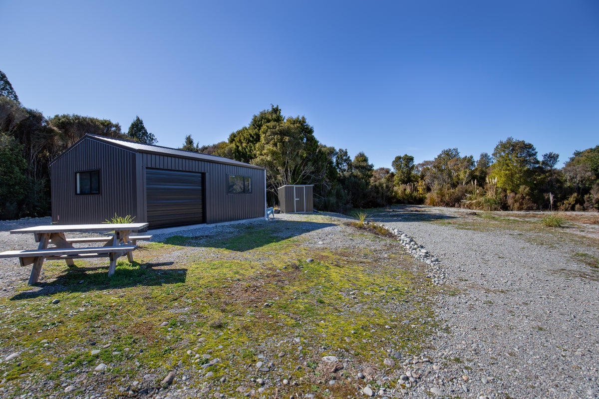 10 Sanctuary Place, Kumara Junction, Greymouth - Carousel 1