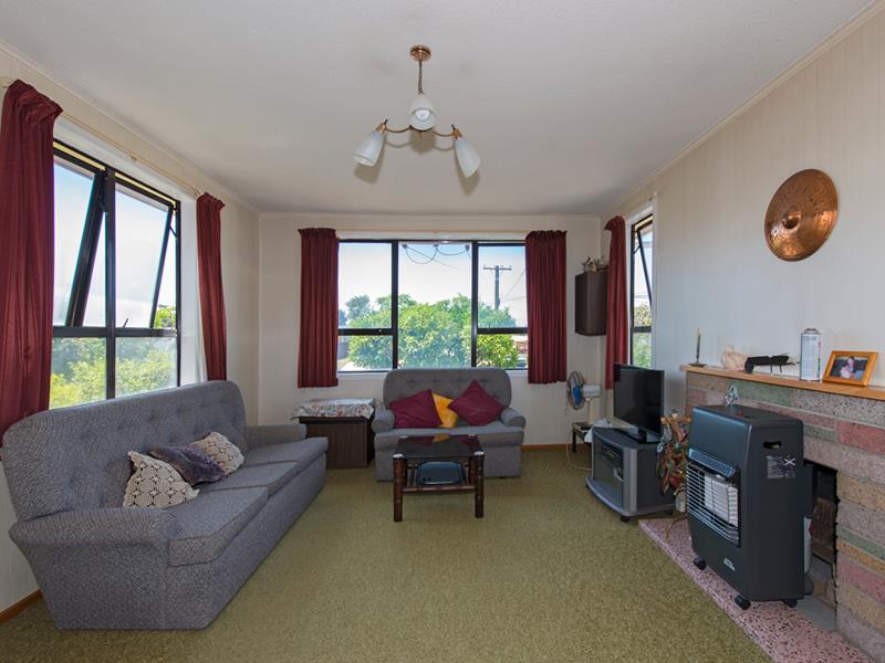 14 Swinburne Street, Blockhouse Bay, Auckland - Carousel 2