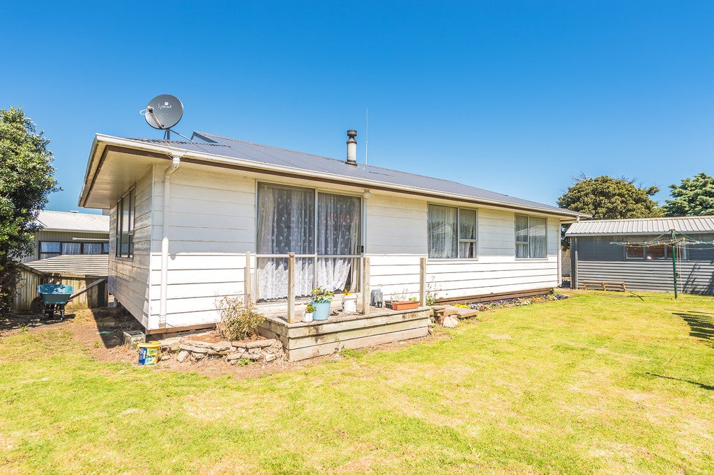 61 Hinau Street, Castlecliff, Whanganui - Carousel 1