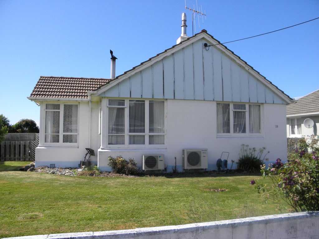 19 Dacre Street, Oamaru North, Oamaru - Carousel 1