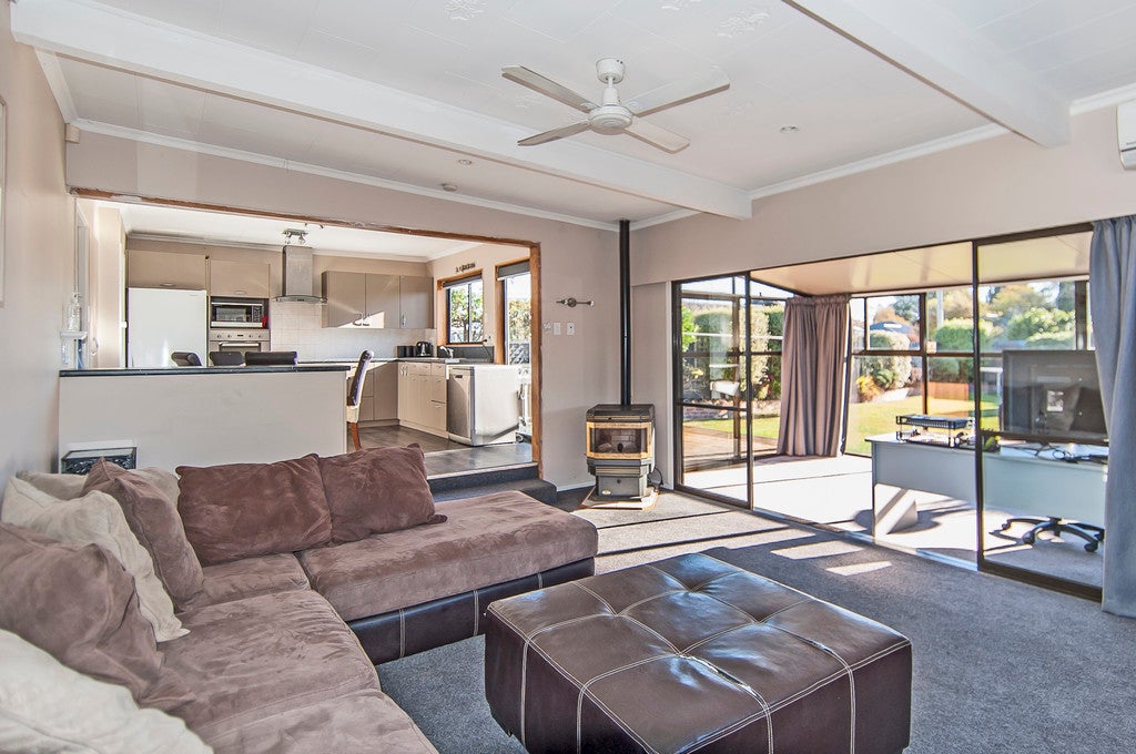 21 Tenby Place, Avondale, Christchurch - Carousel 2
