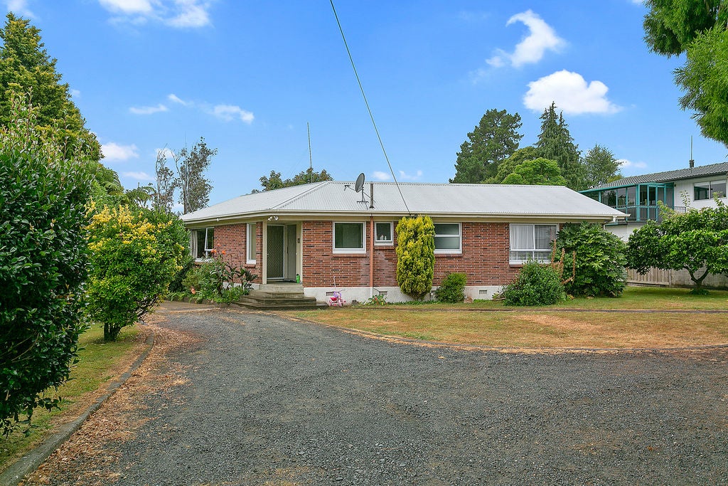 19 Byron Street, Leamington, Cambridge - Carousel 1