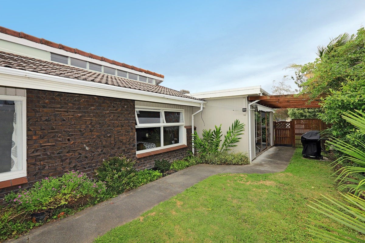 9 Wynyard Crescent, Tamatea, Napier - Carousel 2