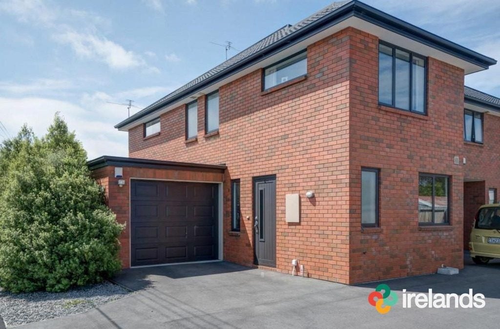 1/82 Packe Street, Edgeware, Christchurch - Carousel 1