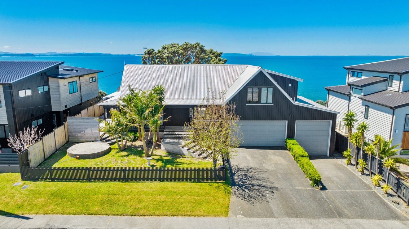86 Ardern Avenue, Stanmore Bay, Whangaparaoa - Carousel 1