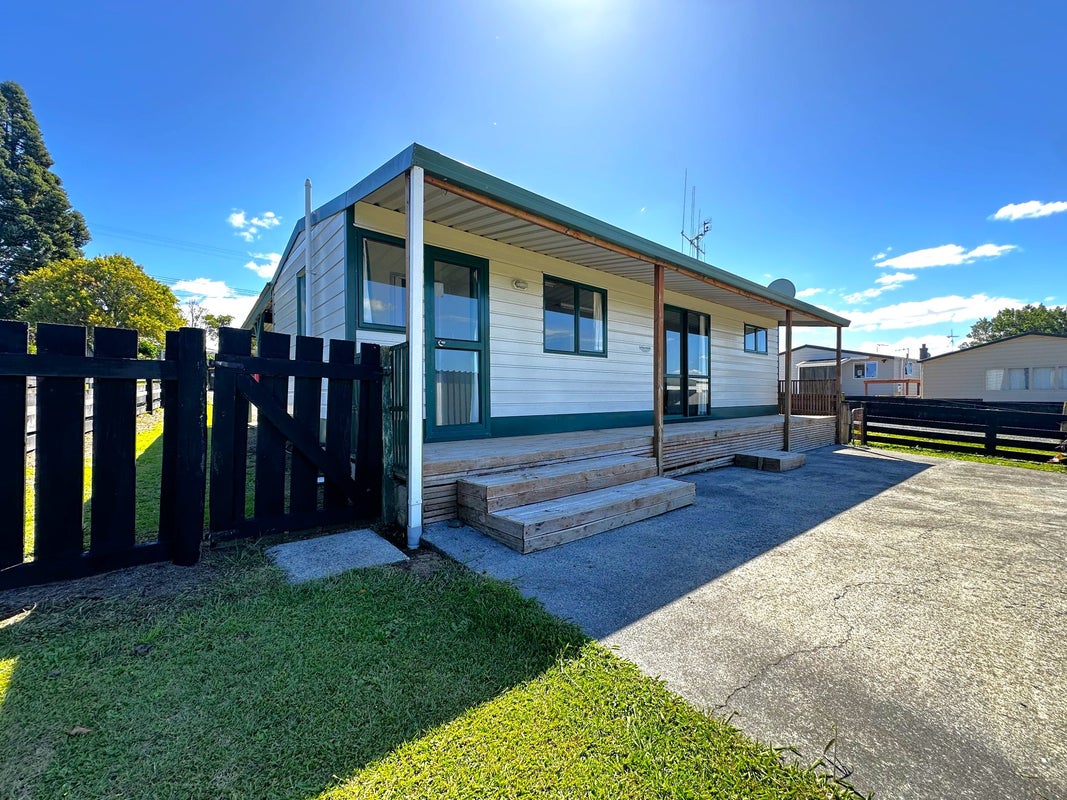 31 Hall Street, Kihikihi, Te Awamutu - Carousel 1
