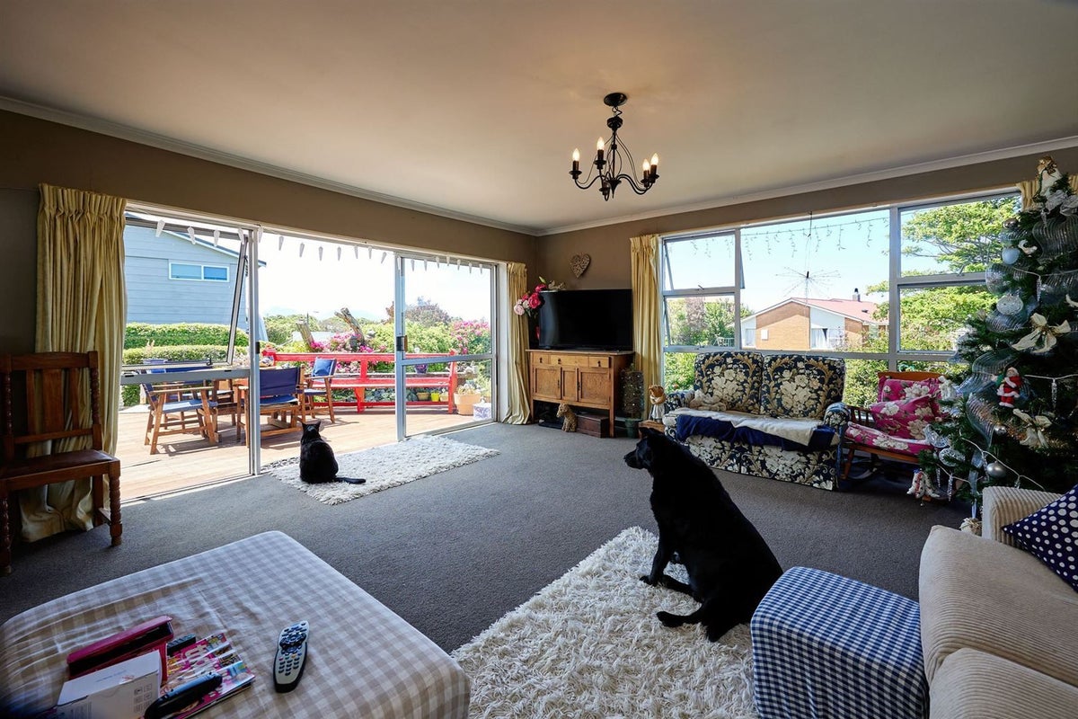 11 Whitby Place, Kaikoura - Carousel 2