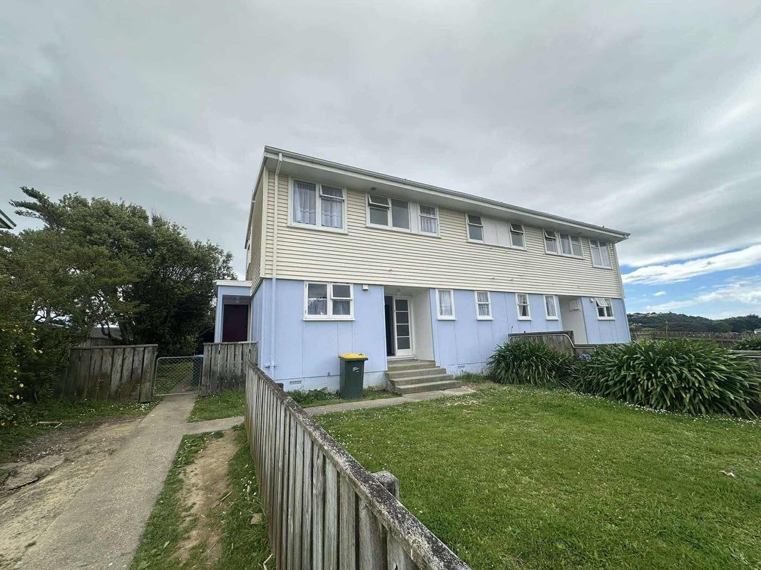 43 Westmeath Street, Waitangirua, Porirua - Carousel 1