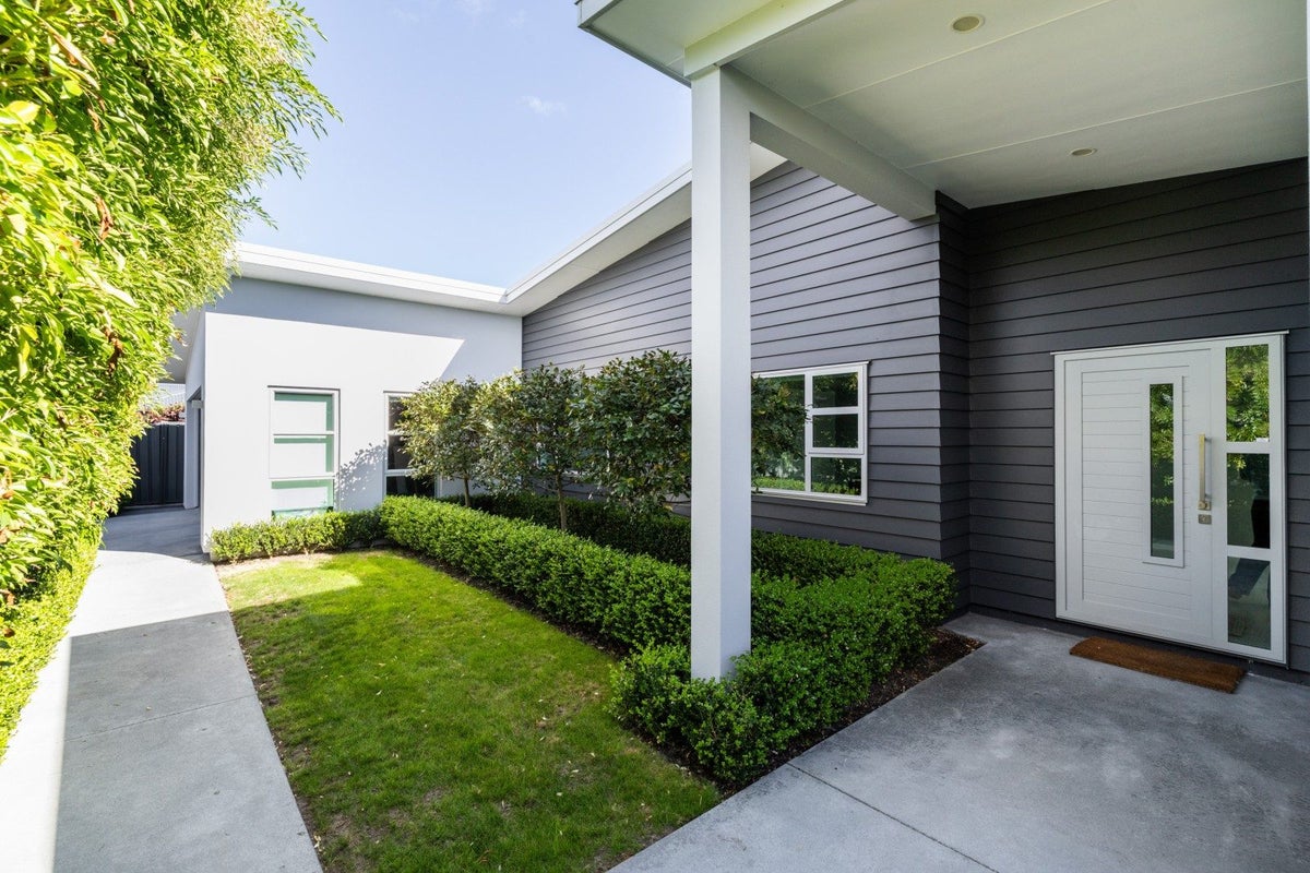 41 Percy Berry Place, Havelock North, Havelock North - Carousel 1