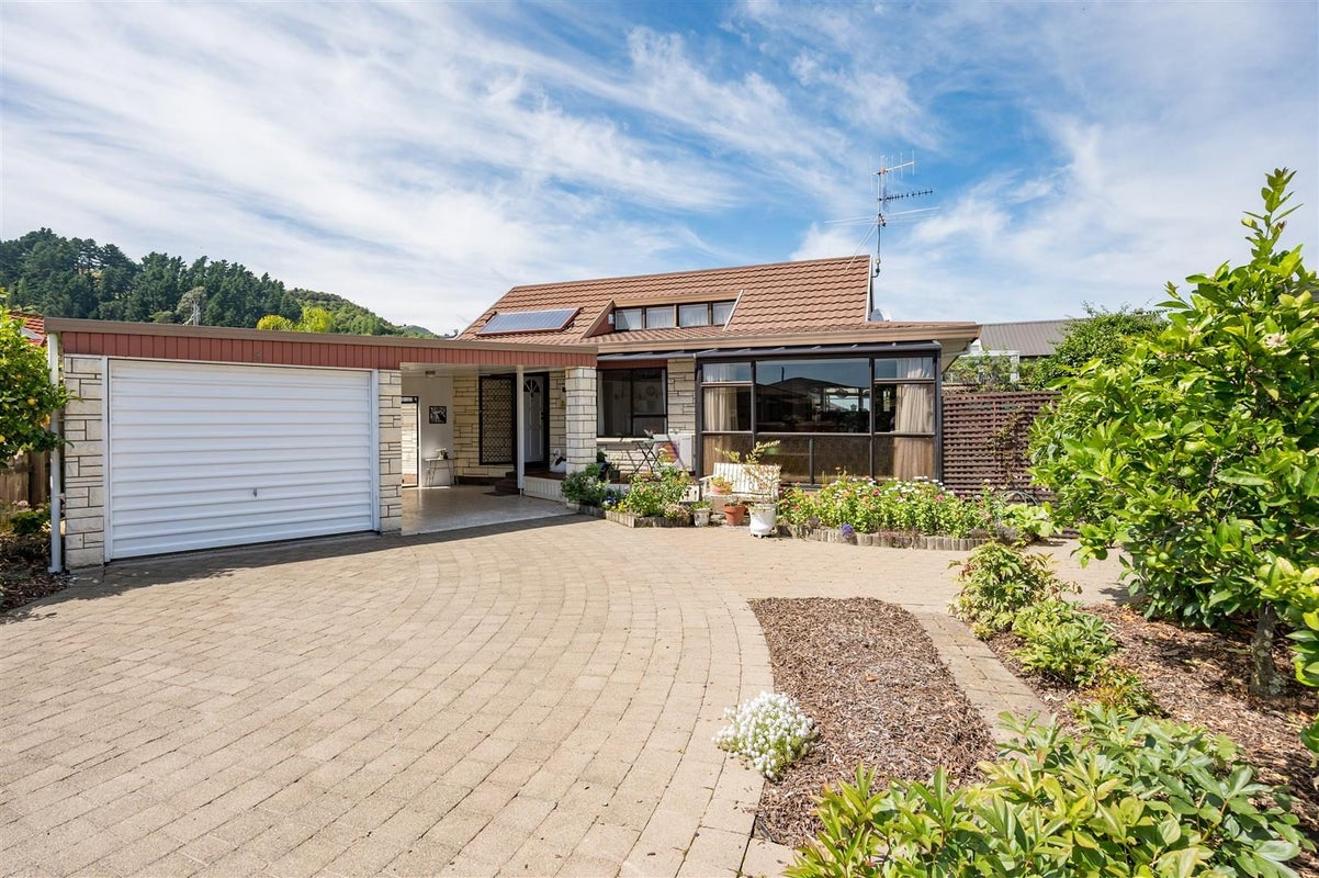 8 Majestic Way, The Wood, Nelson - Carousel 1