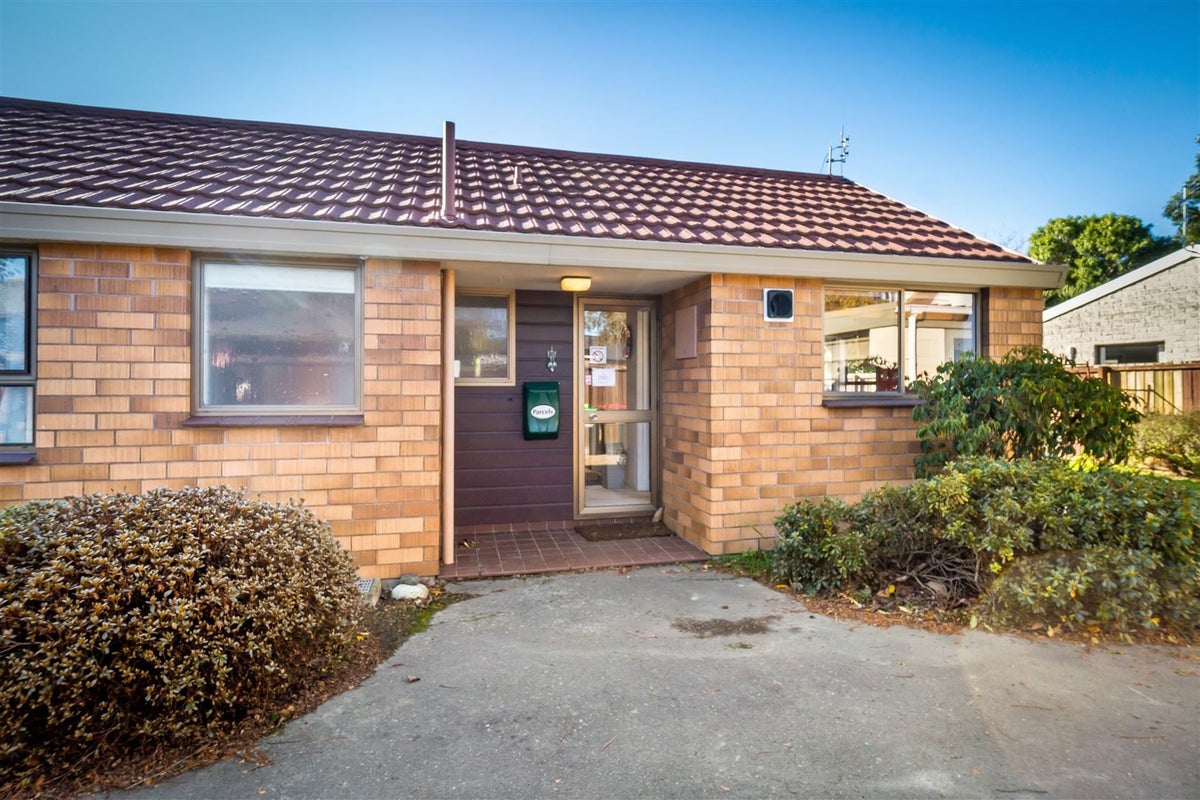 1/52 Highsted Road, Bishopdale, Christchurch - Carousel 1