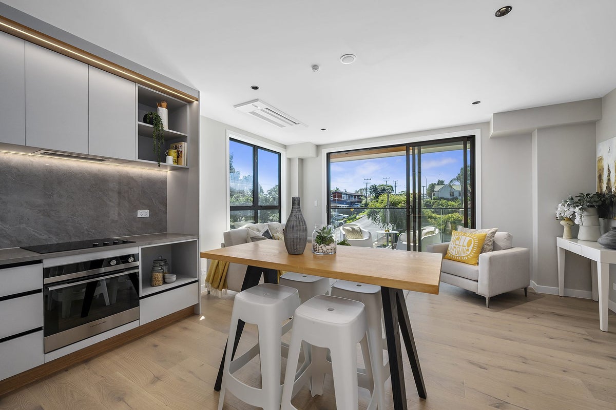 1/12 Burns Avenue, Takapuna, Auckland - Carousel 1