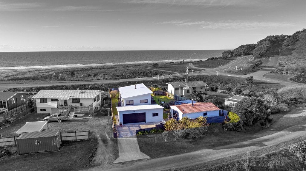 1160 State Highway 2, Waiotahe, Opotiki - Carousel 1