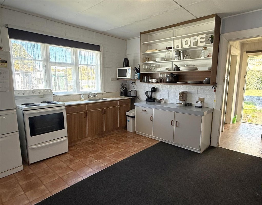 48 Oxford Street, Taylorville, Greymouth - Carousel 2