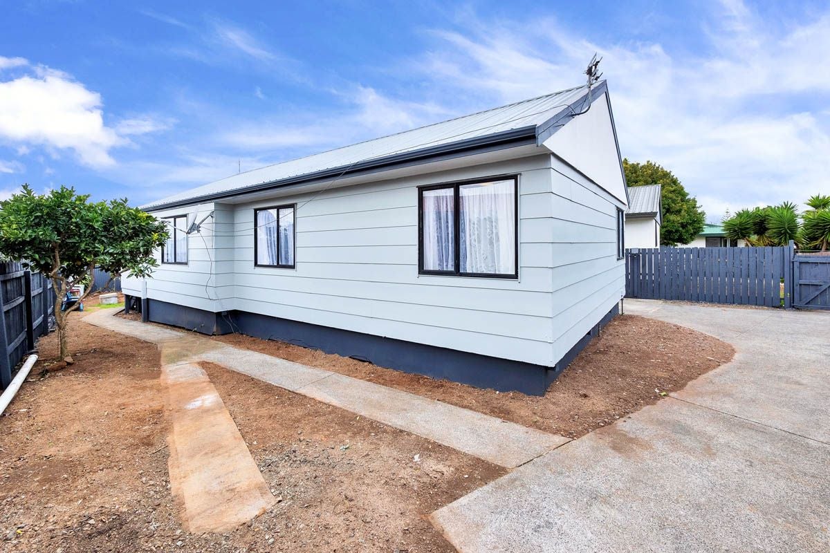 2/12 Cameron Place, Ranui, Auckland - Carousel 2