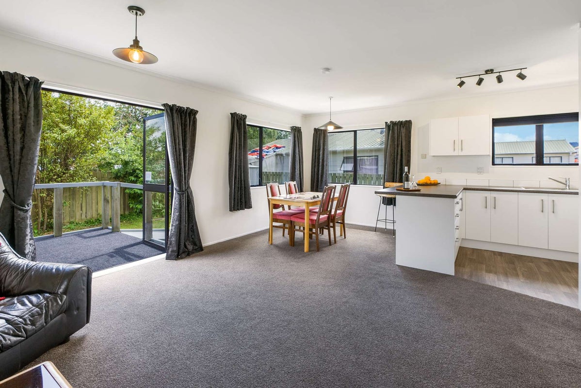 12B Aspen Place, Owhata, Rotorua - Carousel 2