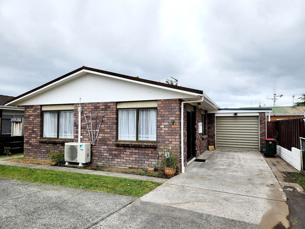 37A Hukanui Road, Fairfield, Hamilton - Carousel 2