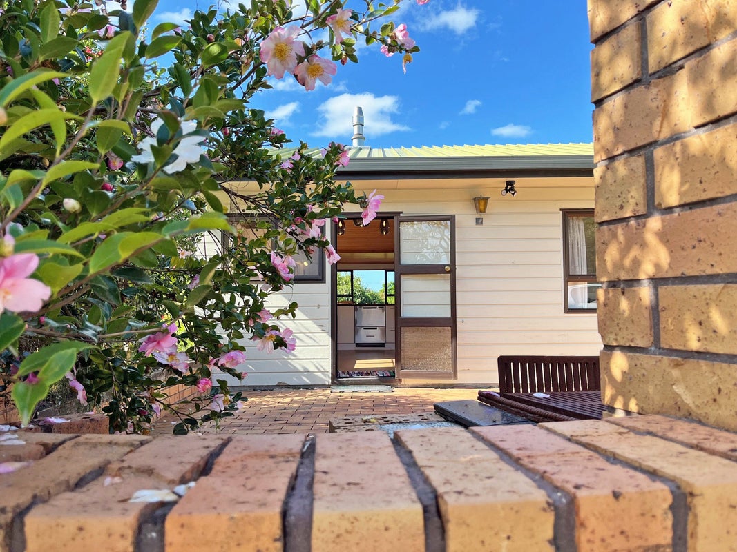 55 Oakleigh Rise, Oakleigh, Whangarei - Carousel 1