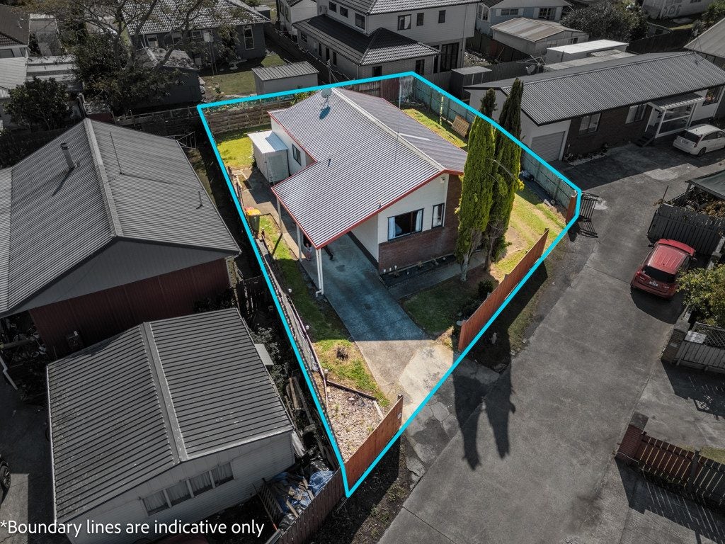 1/10 Barcroft Place, Clendon Park, Auckland - Carousel 1