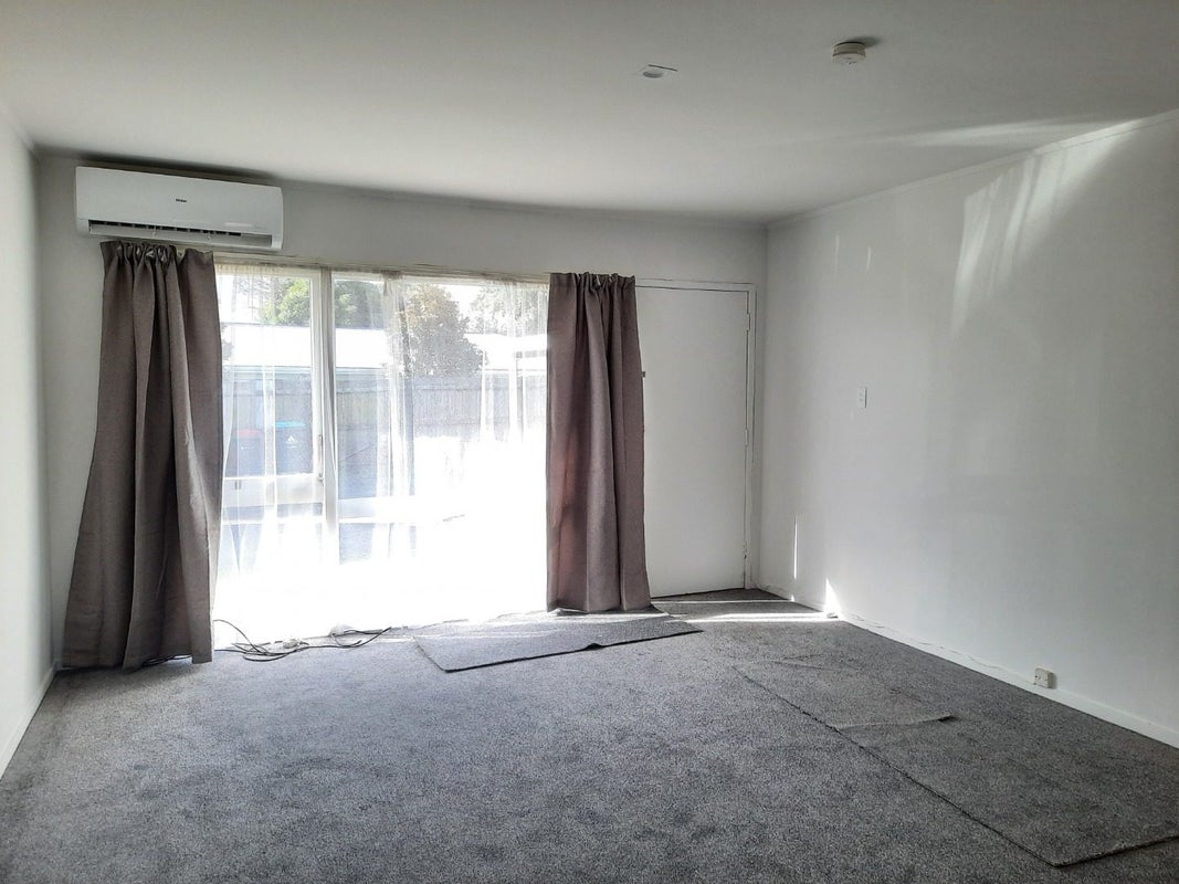 3/105 Pilkington Road, Panmure, Auckland - Carousel 2