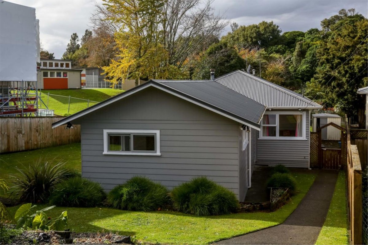 31A Elizabeth Place, Ferndale, New Plymouth - Carousel 19