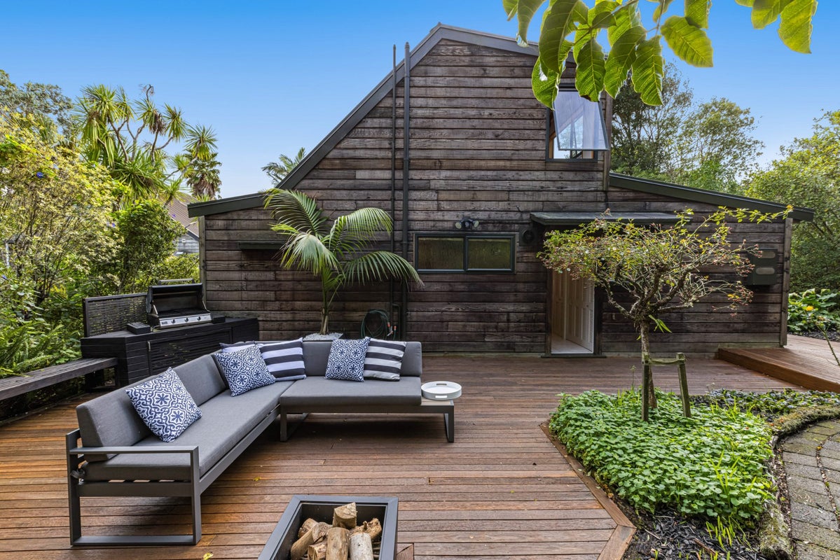 2/234 Beach Road, Campbells Bay, Auckland - Carousel 2