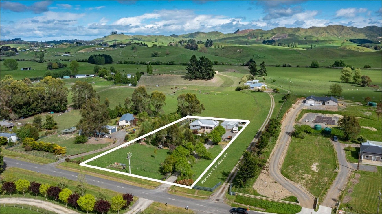 314 White Road, Otane - Carousel 2