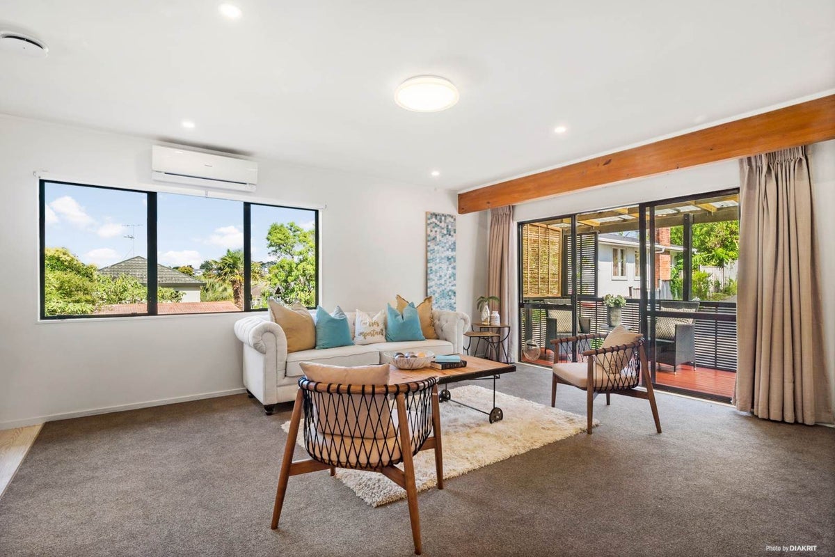 2/24 Selwyn Crescent, Forrest Hill, Auckland - Carousel 2