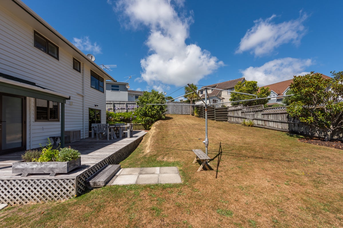 10 Abilene Crescent, Churton Park, Wellington - Carousel 33