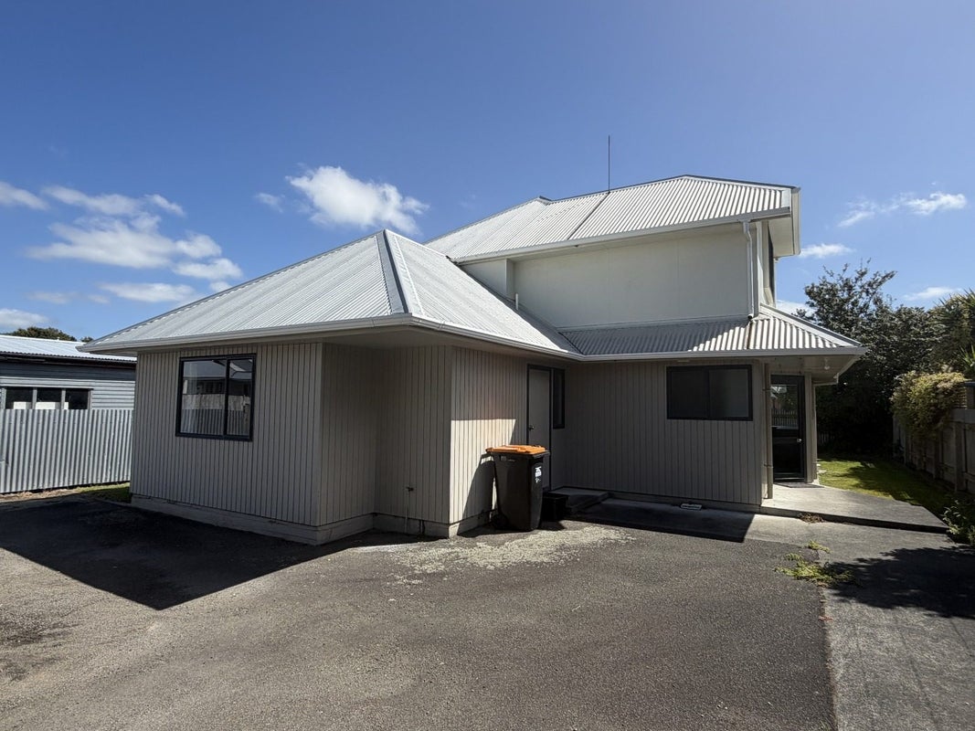 24A Hereford Street, Roslyn, Dunedin - Carousel 1