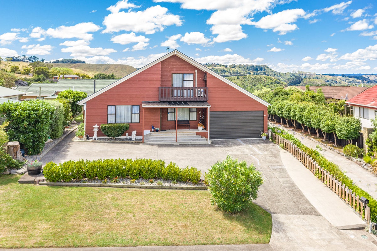 36 Parkdale Drive, Aramoho, Whanganui - Carousel 1