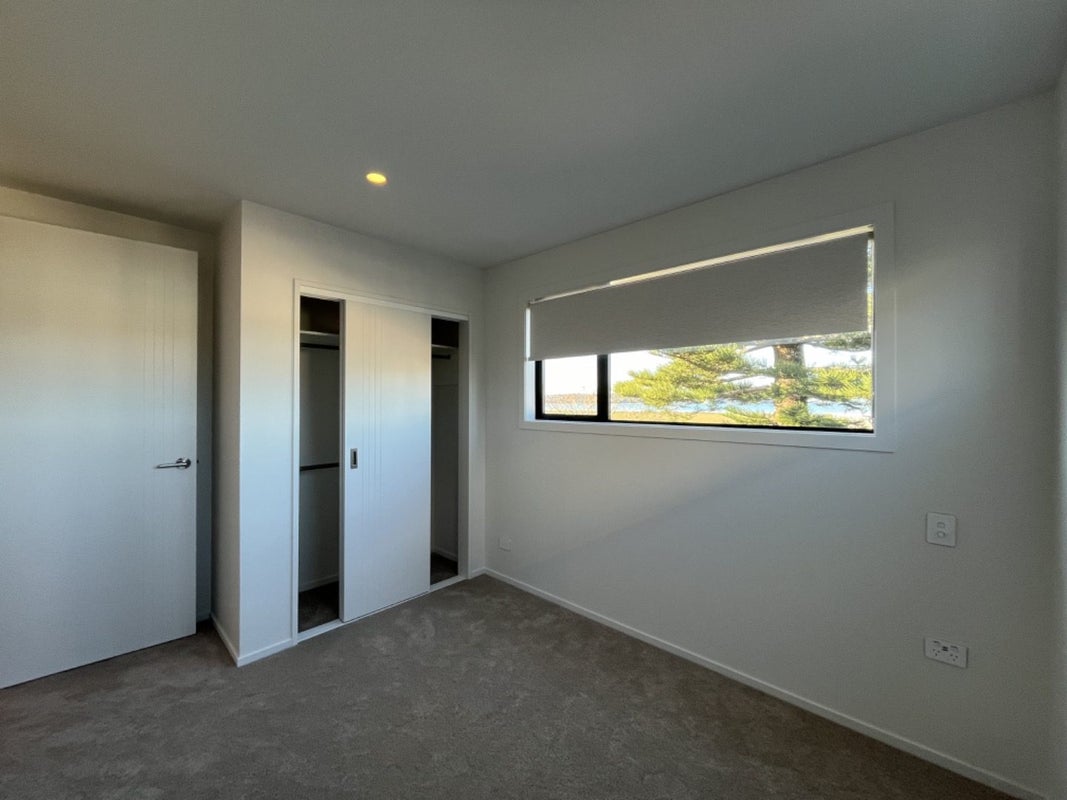 27B Dawnhaven Drive, Te Atatu Peninsula, Auckland - Carousel 15