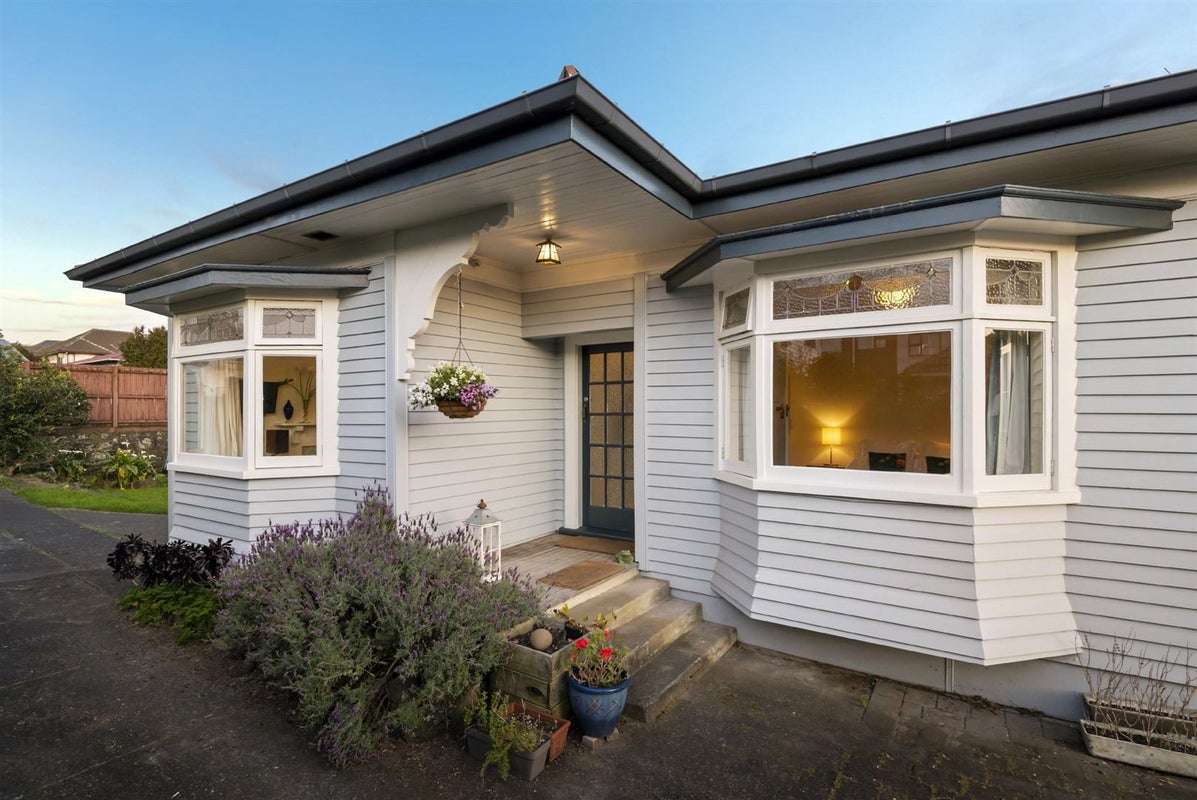 23 St Lukes Road, Mount Albert, Auckland - Carousel 1