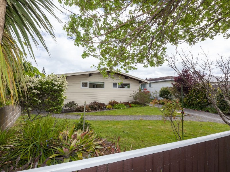 91 Alexander Road, Raumati Beach, Paraparaumu - Carousel 2