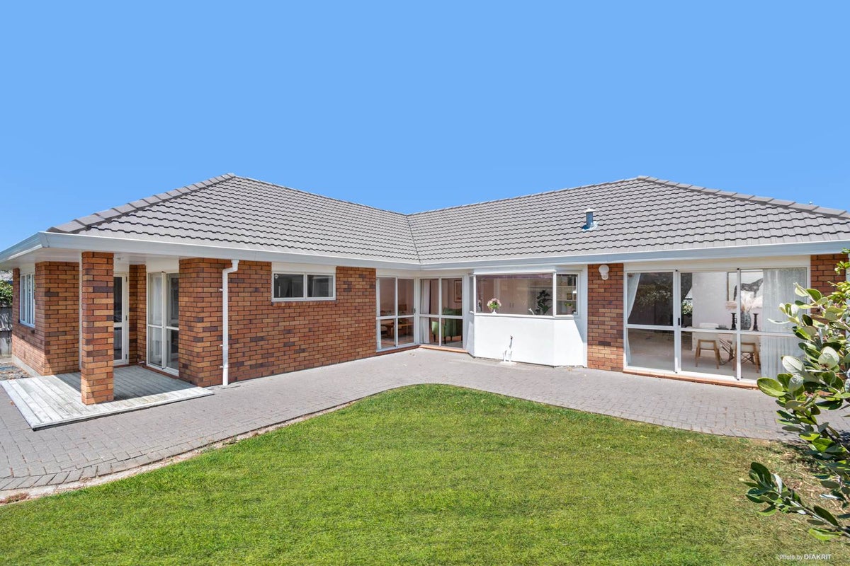 54 Nicholas Road, Somerville, Manukau - Carousel 2