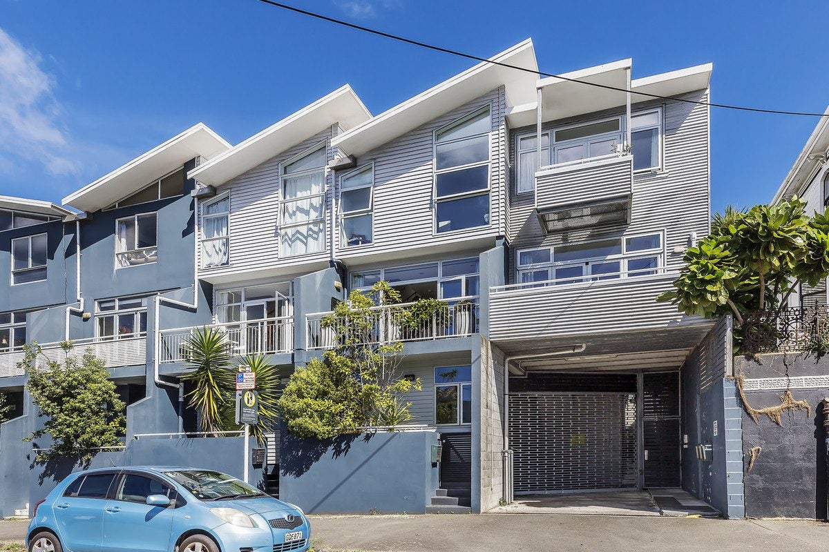 5/24 Hanson Street, Mount Cook, Wellington - Carousel 2