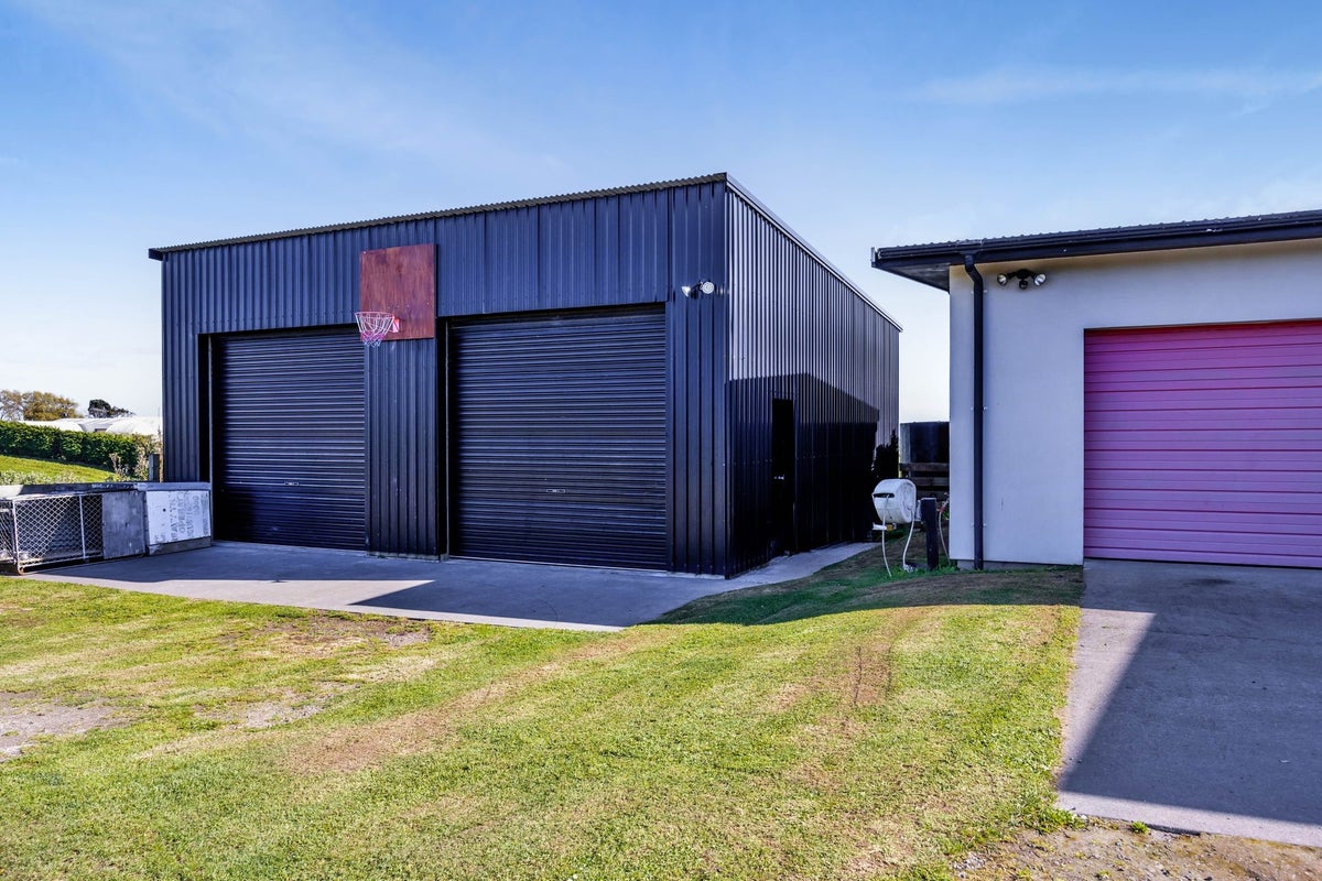 5674 Mountain Road, Normanby, Hawera - Carousel 50