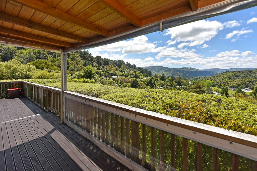 128 Wyndham Road, Pinehaven, Upper Hutt - Carousel 2