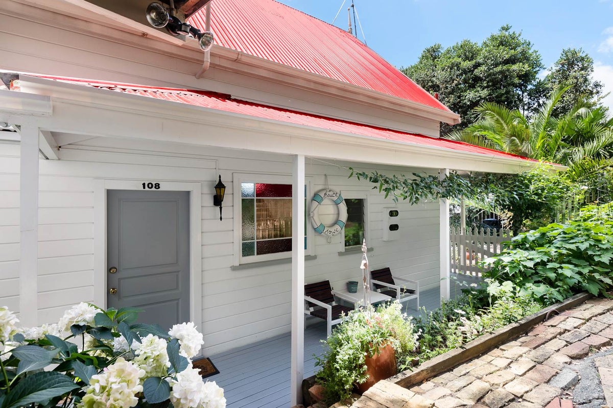 108 Castor Bay Road, Castor Bay, Auckland - Carousel 1