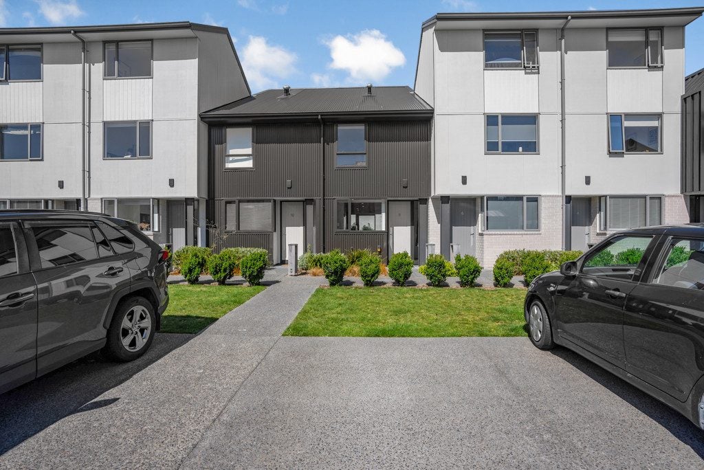 8 Te Ara O Te Amo Hohipene, Petone, Lower Hutt - Carousel 19