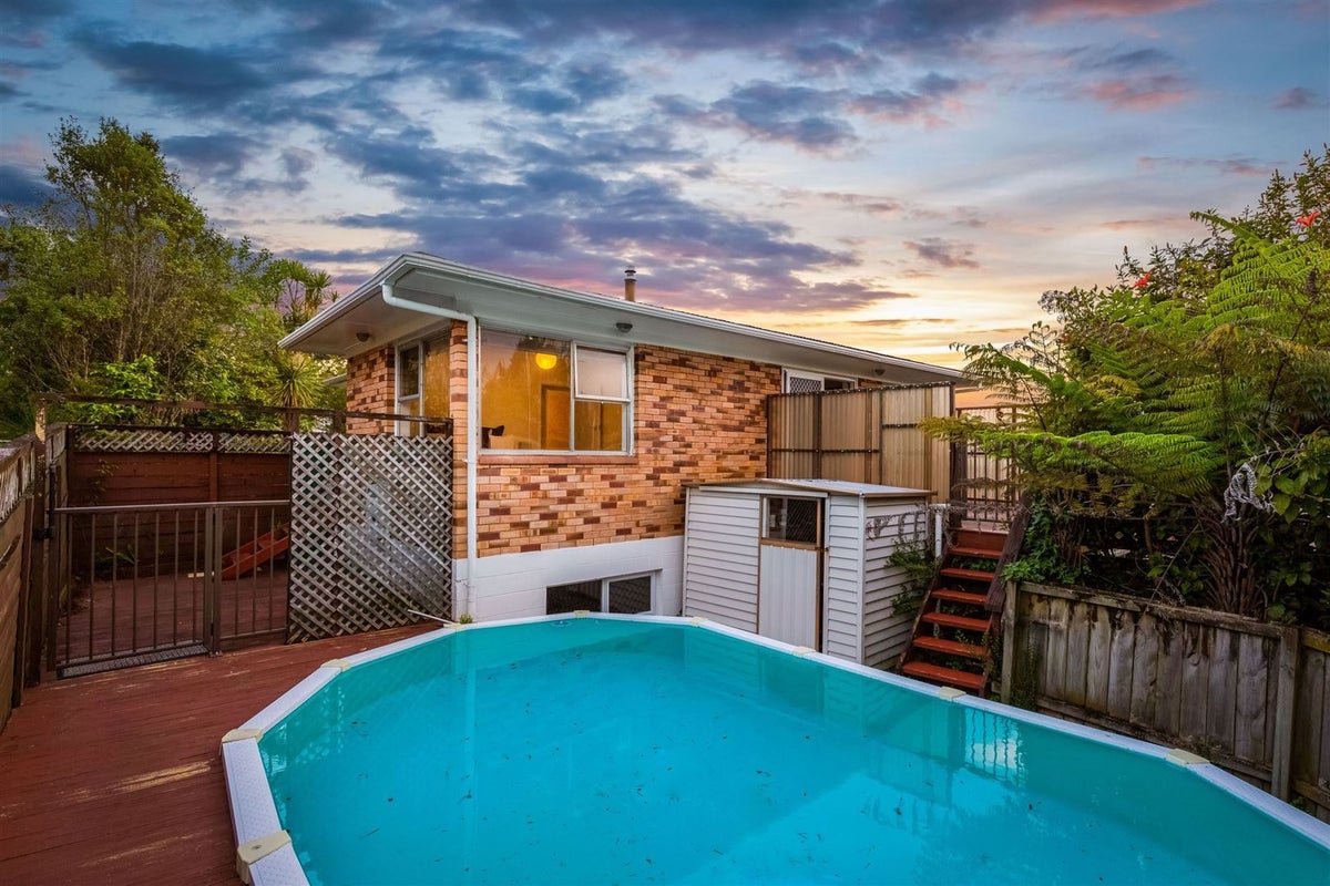 57 Rehia Road, Massey, Auckland - Carousel 2
