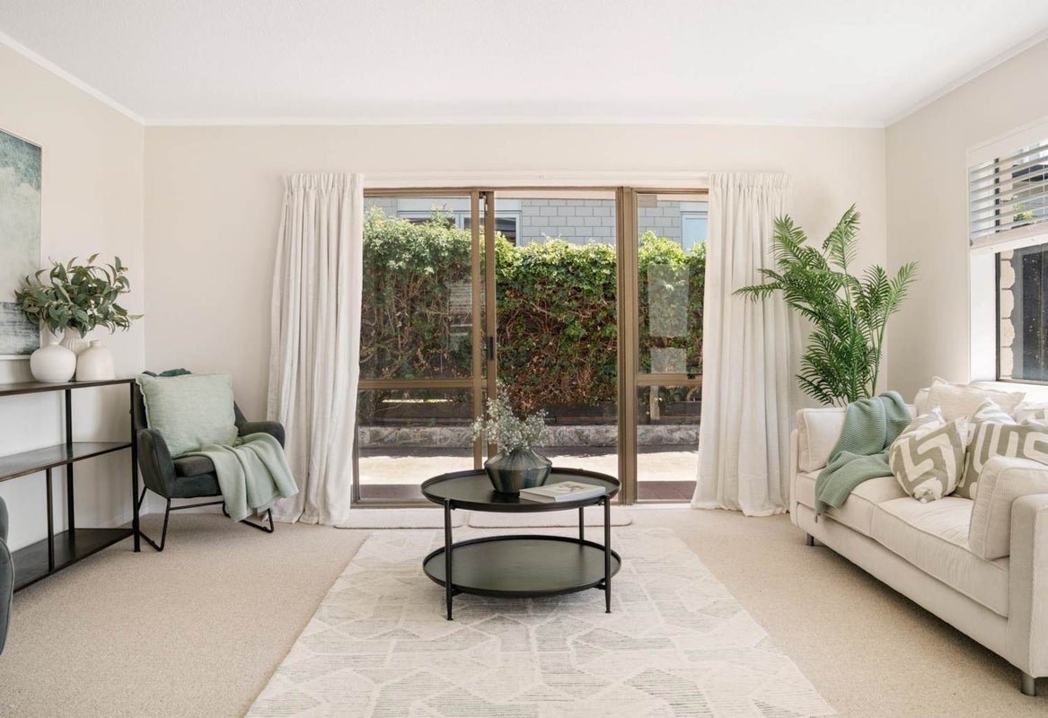 914A Papamoa Beach Road, Papamoa Beach, Papamoa - Carousel 2