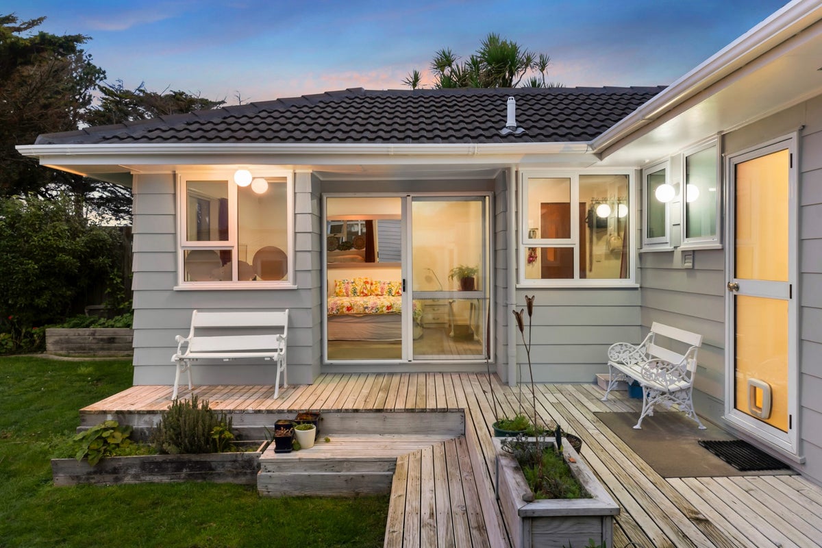 275 Mitchell Street, Brooklyn, Wellington, Wellington - Carousel 2
