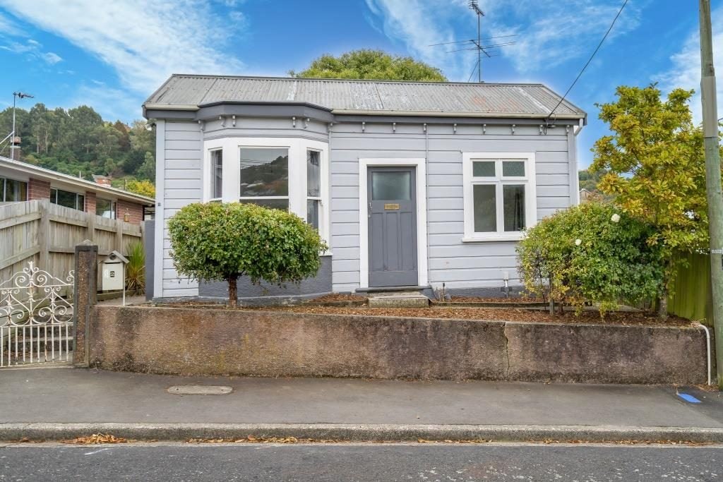 2 Ranfurly Street, Caversham, Dunedin - Carousel 1